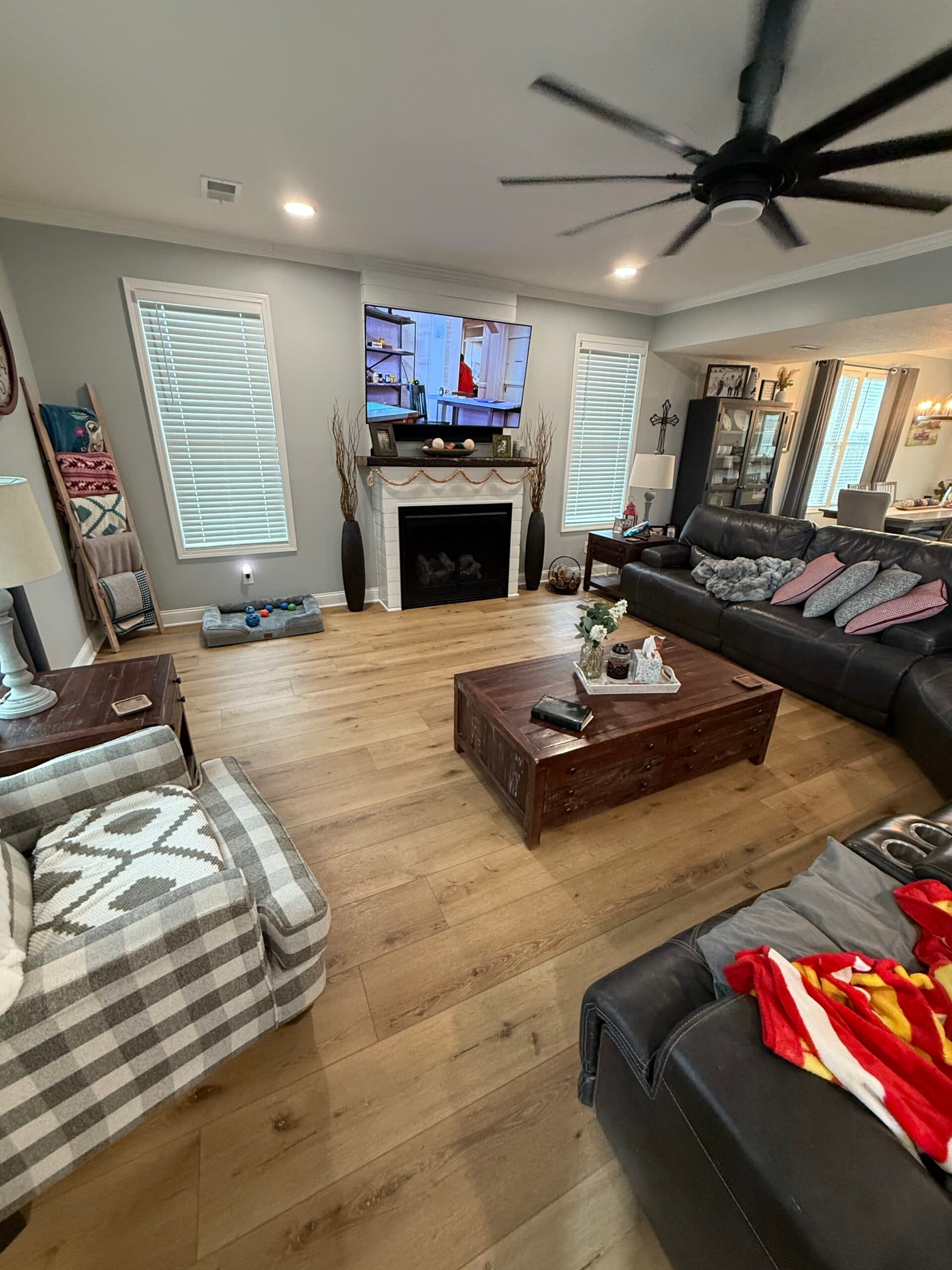 Product: COREtec Pro Plus. Color: Cairo Oak