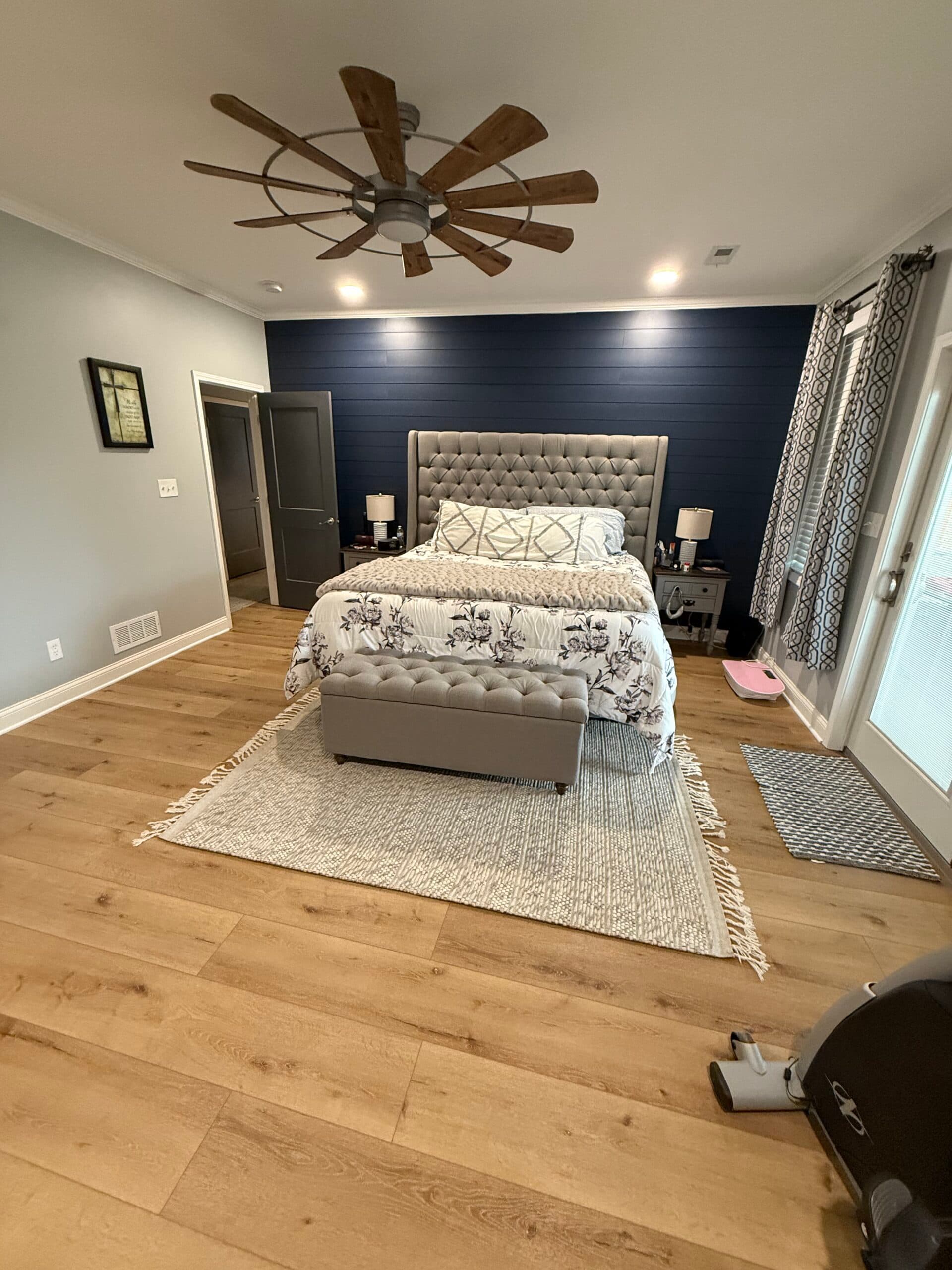 Product: COREtec Pro Plus. Color: Cairo Oak