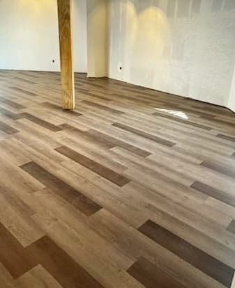 Shaw Indwell 20 - Colors: Blue Ridge and Seneca Oak