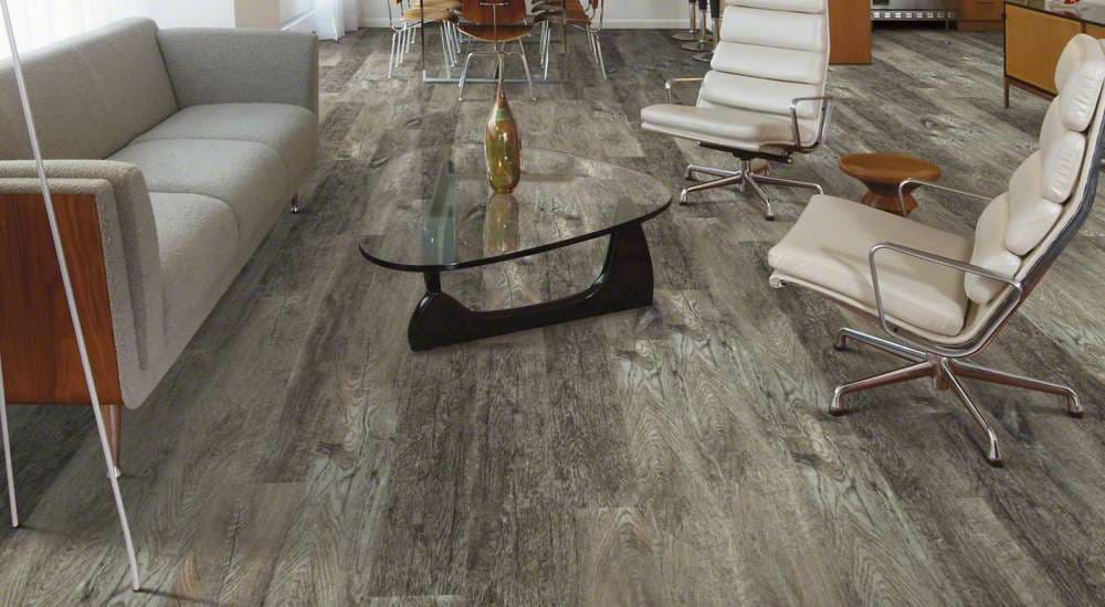Color: Smoky Oak